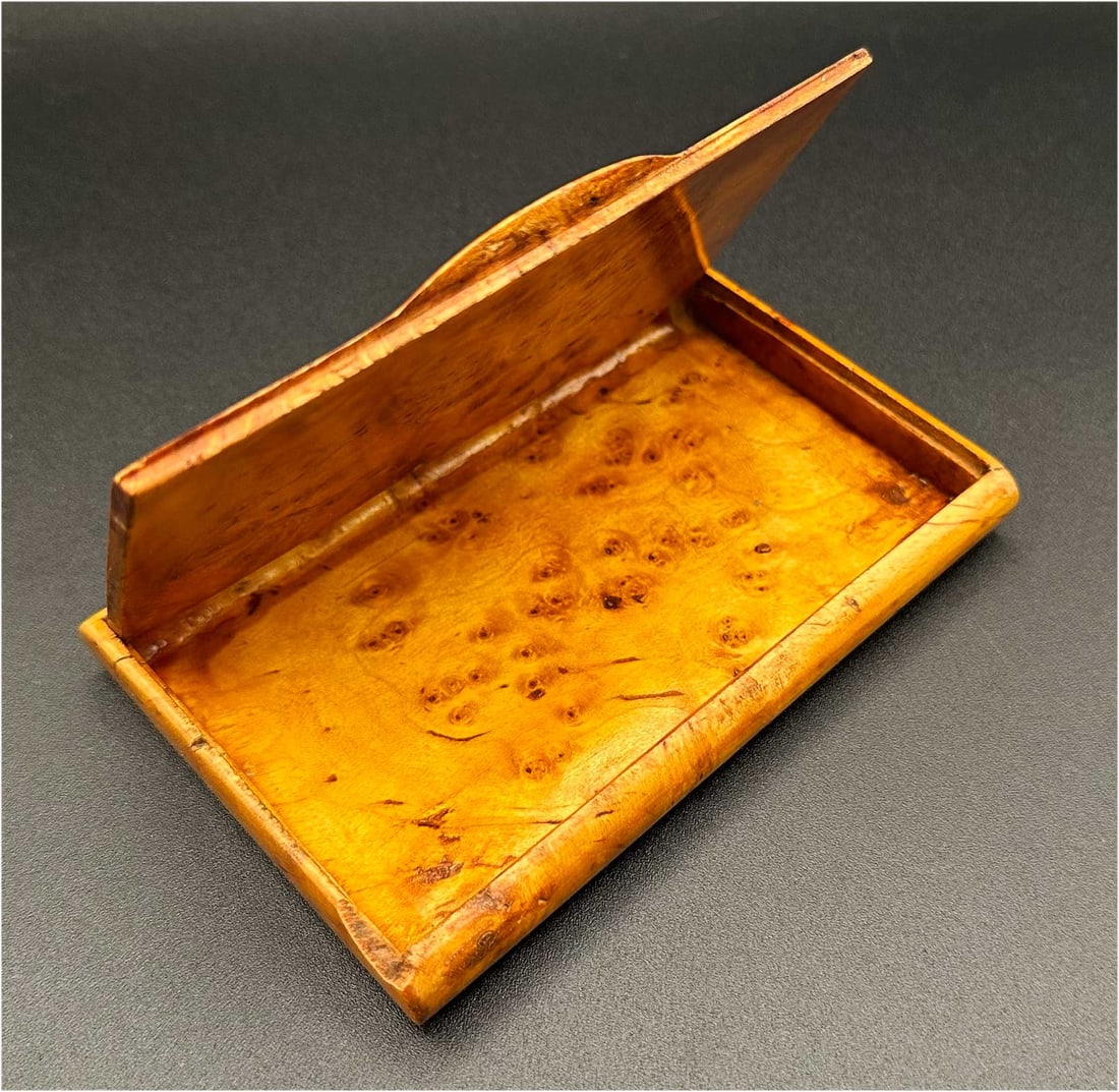 ANTIQUE RUSSIAN KARELIAN BIRCH CIGARETTE CASE: Wonderful Gift for any Occasion! ANTIQUE RUSSIAN KARELIAN BIRCH CIGARETTE CASE Antique Russian Karelian birch wood presentation cigarette case with a seamless hidden hinge, circa the late 19th century