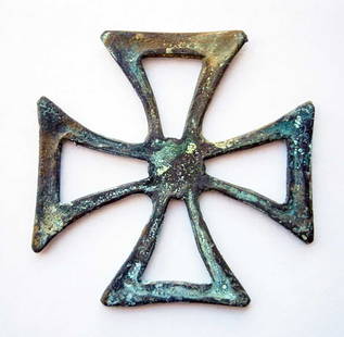 GERMAN WWII IRON CROSS, TRENCH ART: Garage Sale! GERMAN WWII BRONZE IRON CROSS German WWII Bronze Iron Cross - an intricately crafted trench art piece. This item hails from an authentic, vintage collection and is well-suited for placeme