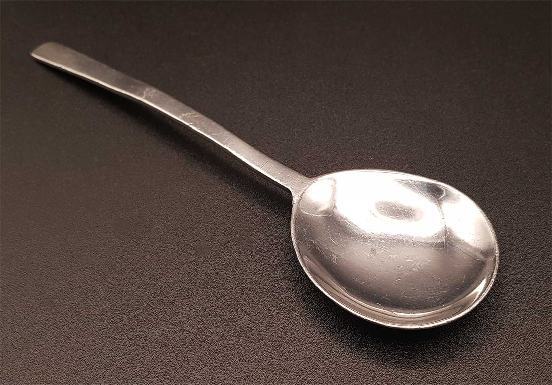 VERY OLD ANTIQUE PEWTER SPOON, ENGLAND, 17 C. (1 of 13)