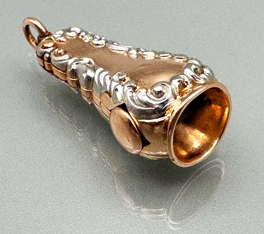 GOLD ANTIQUE CIGAR SNIP CUTTER (1 of 12)