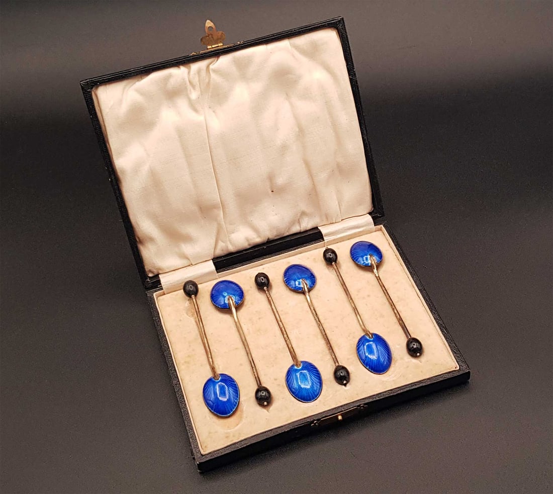 ENGLISH SILVER SPOONS SET, BOXED (1 of 17)
