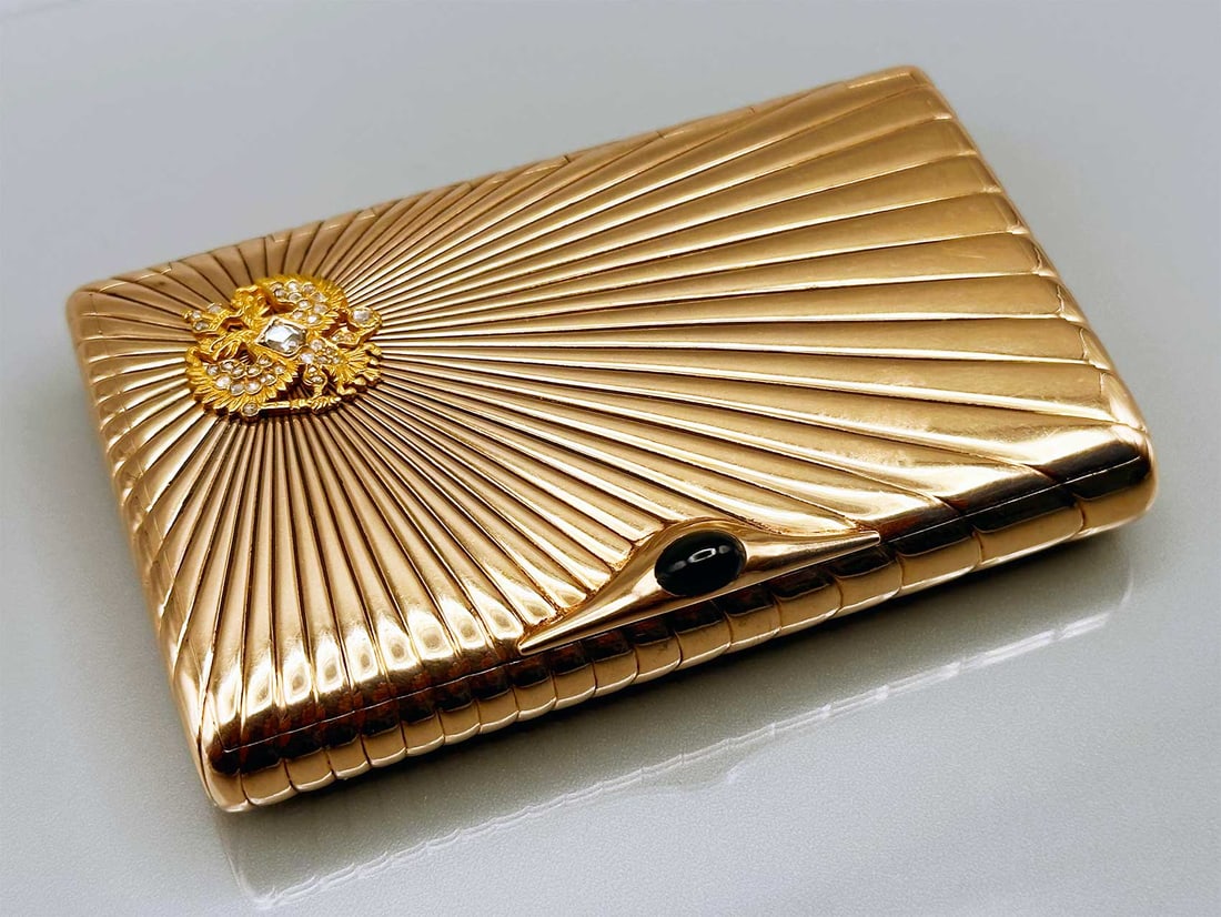 GOLD & DIAMONDS RUSSIAN CIGARETTE CASE (1 of 16)