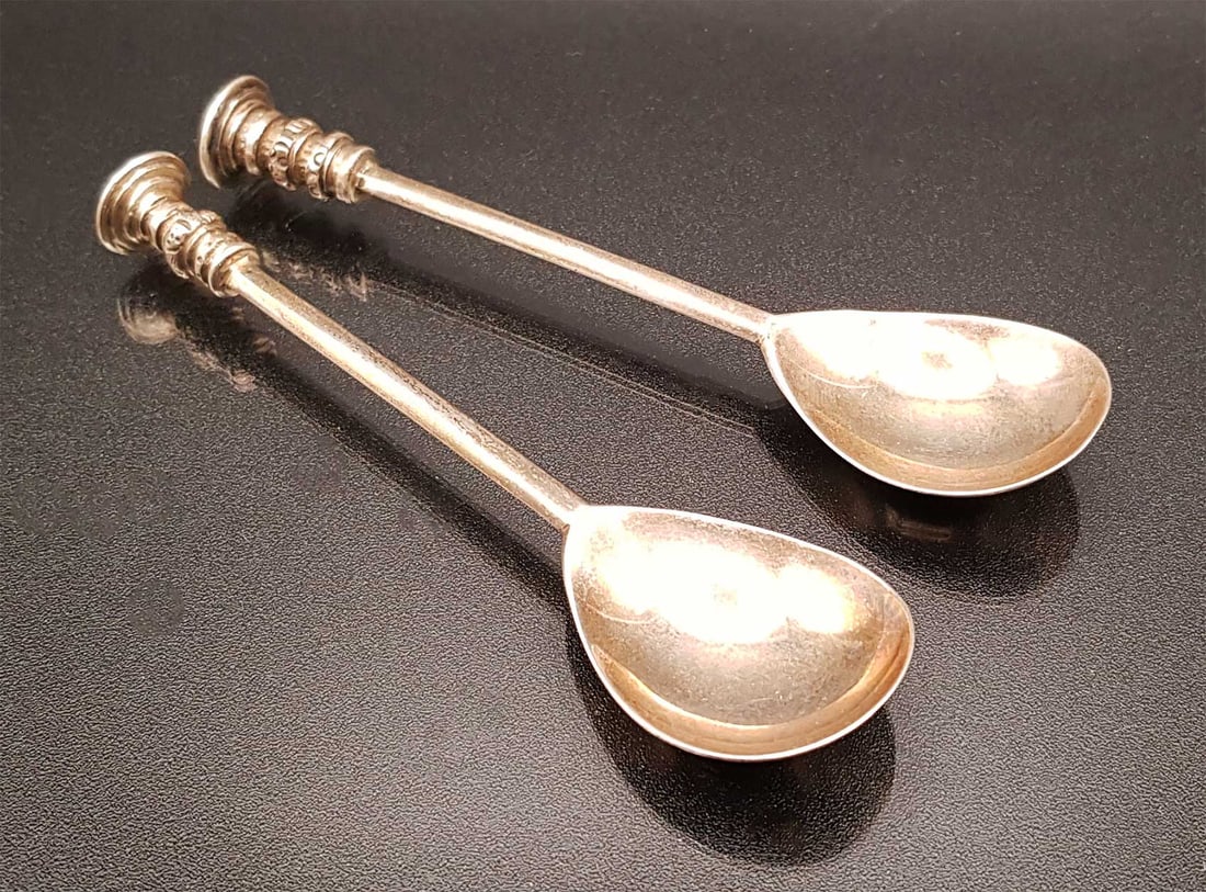ANTIQUE ENGLISH SILVER SPOONS SET, BOXED - 5