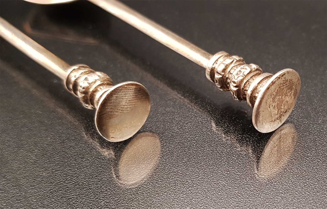 ANTIQUE ENGLISH SILVER SPOONS SET, BOXED - 8