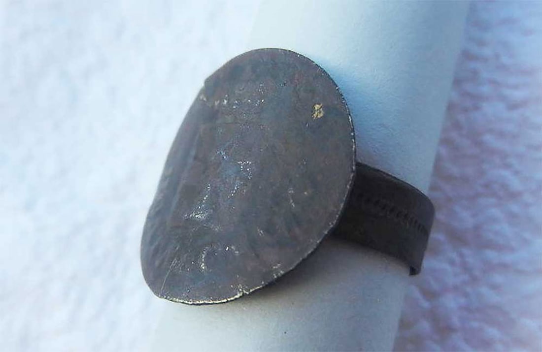 UKRAINIAN RING POLTAVA, GOVERNORATE COIN: Flexible Payments: Pay Over 3–6 Months! UKRAINIAN RING POLTAVA, GOVERNORATE COIN, Pre 1917 Rare collectible item. The ring belonged to Johan Nopasson - please look at his ID (sold separately). CONDI