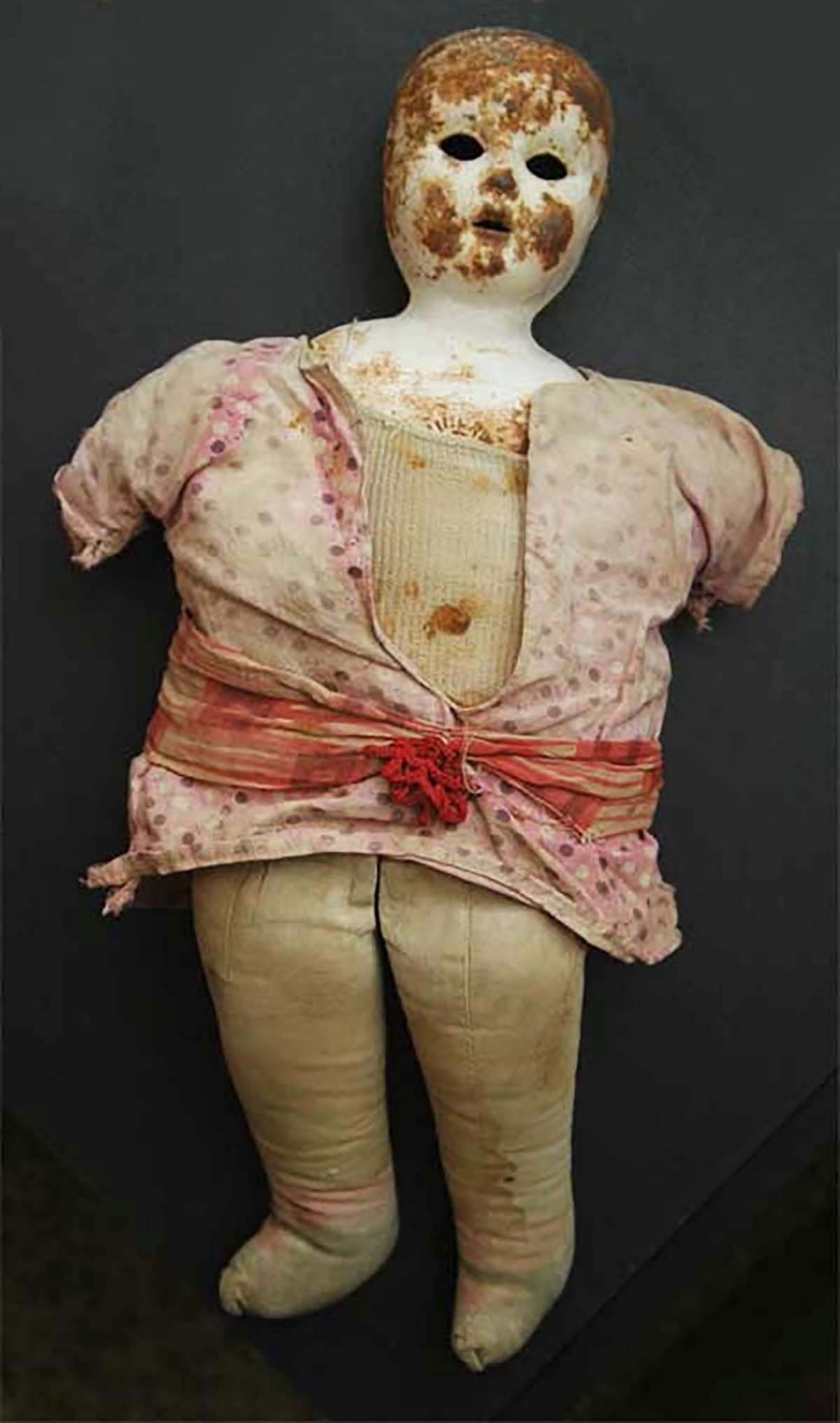 GERMAN WWII DOLL from CONCENTRATION CAMP (1 of 20)