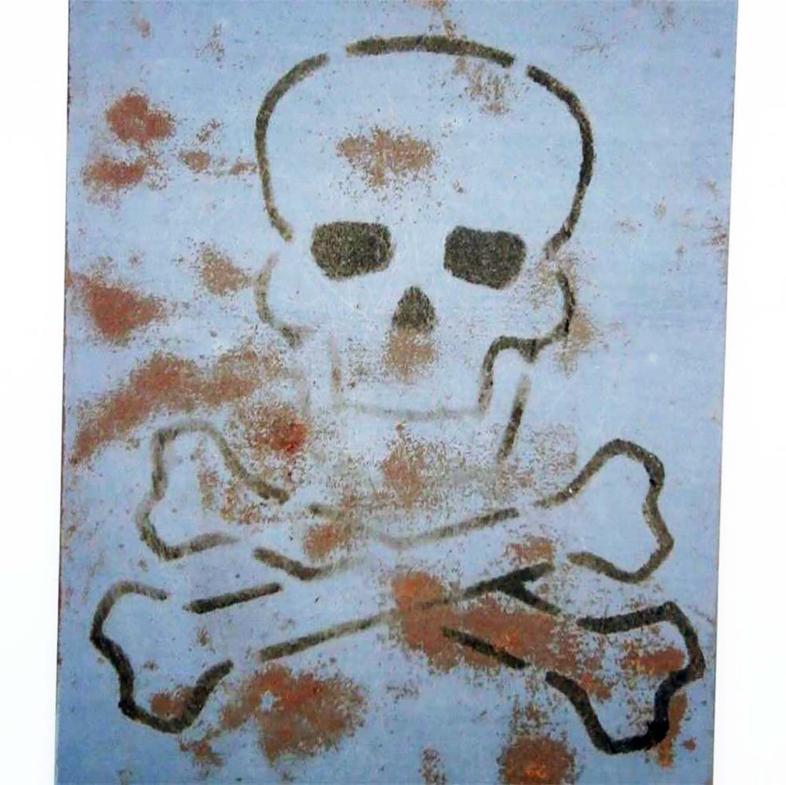 GERMAN WWII SIGN PLATE w. SKULL & BONES: Flexible Payments: Pay Over 3–6 Months! GERMAN WWII SIGN PLATE with SKULL and BONES For your consideration is a German WWII sign plate featuring a skull and crossbones. It is ideal for a historical