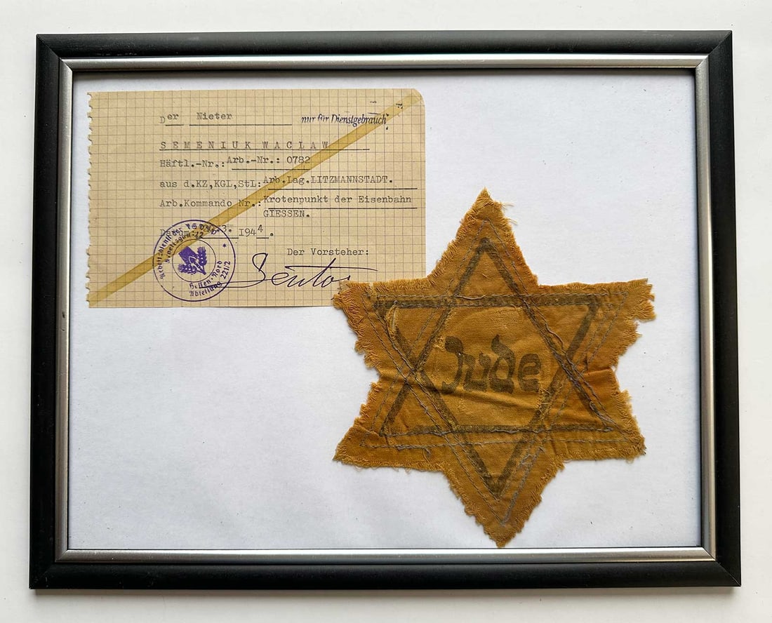 JEWISH WWII STAR of DAVID JUDE fr. GERMANY: Display Piece! Price Reduced — Limited-Time Offer! JEWISH WWII STAR of DAVID JUDE from GHETTO in GERMANY For your consideration is a rare cloth Star of David with the inscription "JUDE." This type o