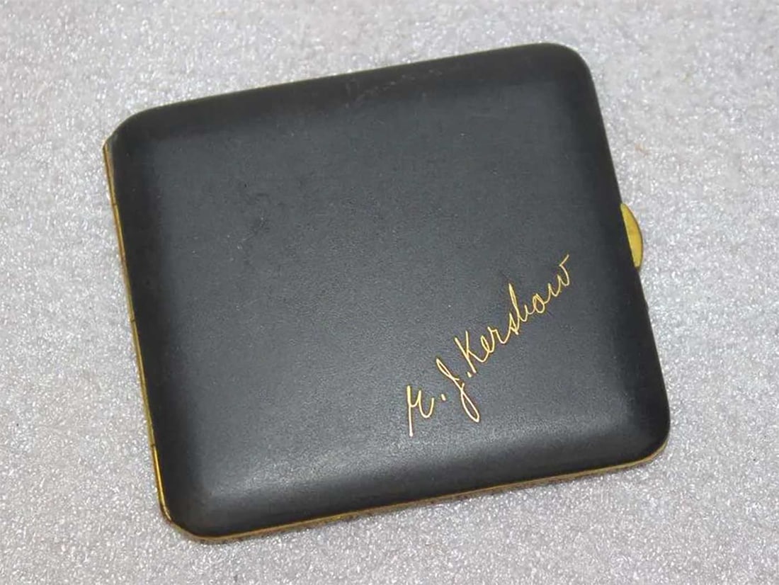 JAPANESE GOLD & GUN METAL CIGARETTE CASE: LifeTime Warranty! Flexible Payments: Pay Over 3–6 Months! JAPANESE GOLD and GUN METAL CIGARETTE CASE This is a Japanese gunmetal and gold cigarette case featuring the name "KERSHOW" in Latin gold