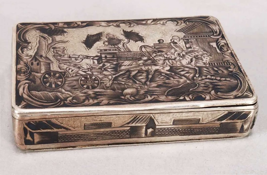 RUSSIAN IMPERIAL SILVER SNUFF BOX, 1827 (1 of 17)