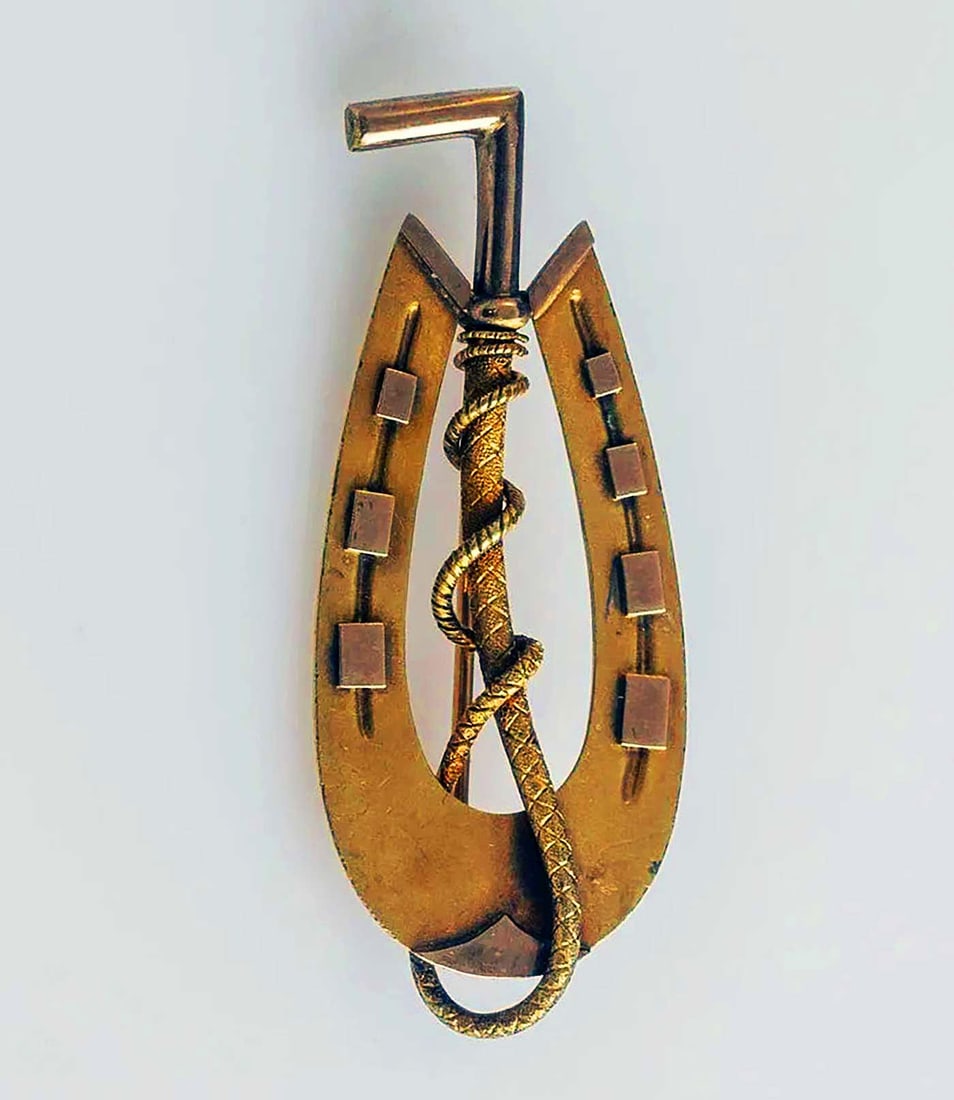 GOLD ANTIQUE RUSSIAN BROOCH, HORSESHOE, 19c.: LifeTime Warranty! Price Reduced — Limited-Time Offer! ANTIQUE RUSSIAN TWO GOLD TONEs BROOCH, HORSESHOE, 19th CENTURY Russian gold brooch shaped as a horseshoe in two tones of gold. St. Petersburg,