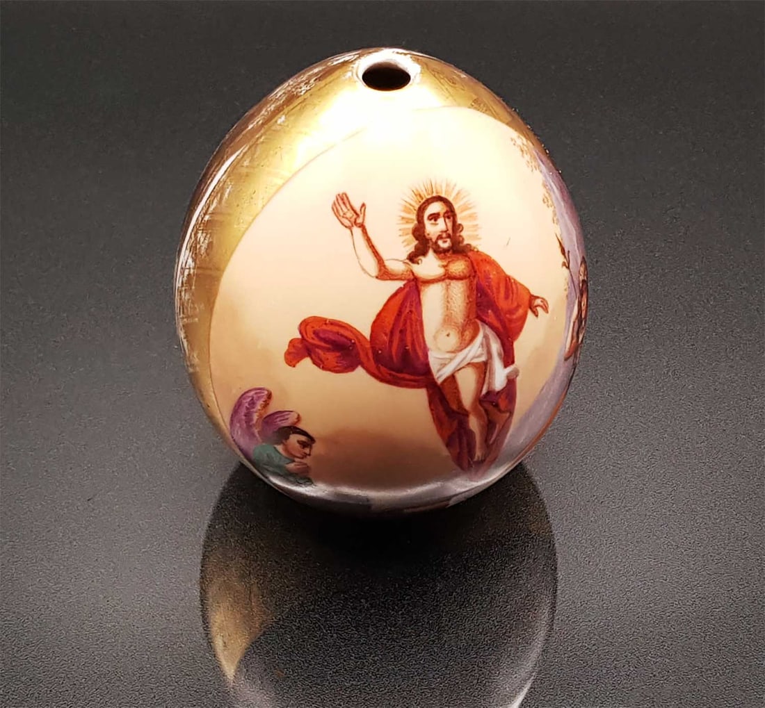 RUSSIAN HAND PAINTED CHRIST PORCELAIN EASTER EGG (1 of 12)