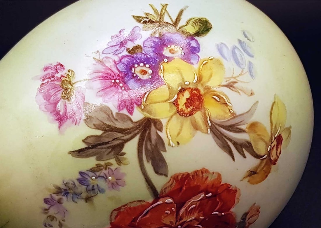 LARGE RUSSIAN PORCELAIN EASTER EGG - 5
