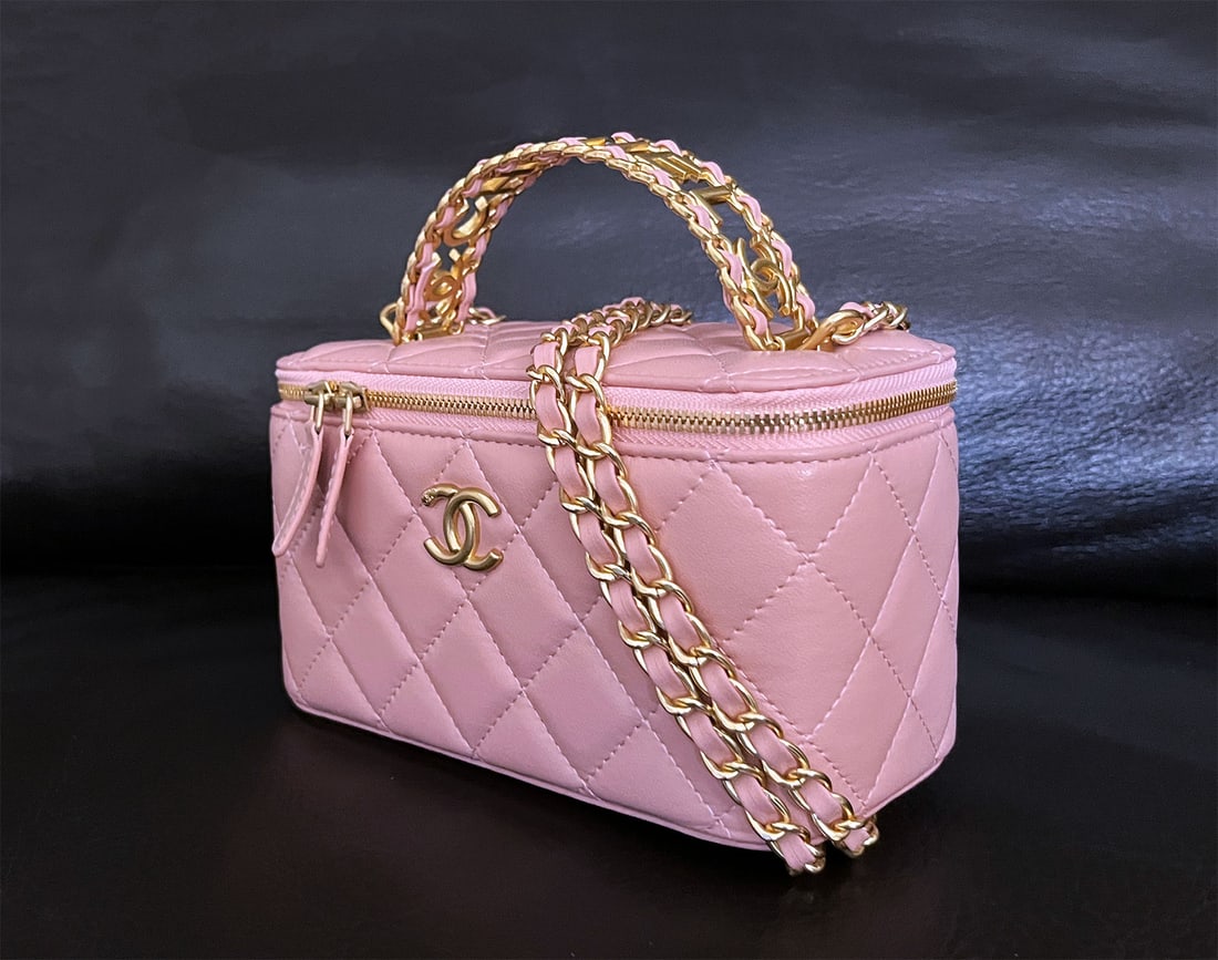 CHANEL SMALL CHARMING HANDLE VANITY CASE - 4