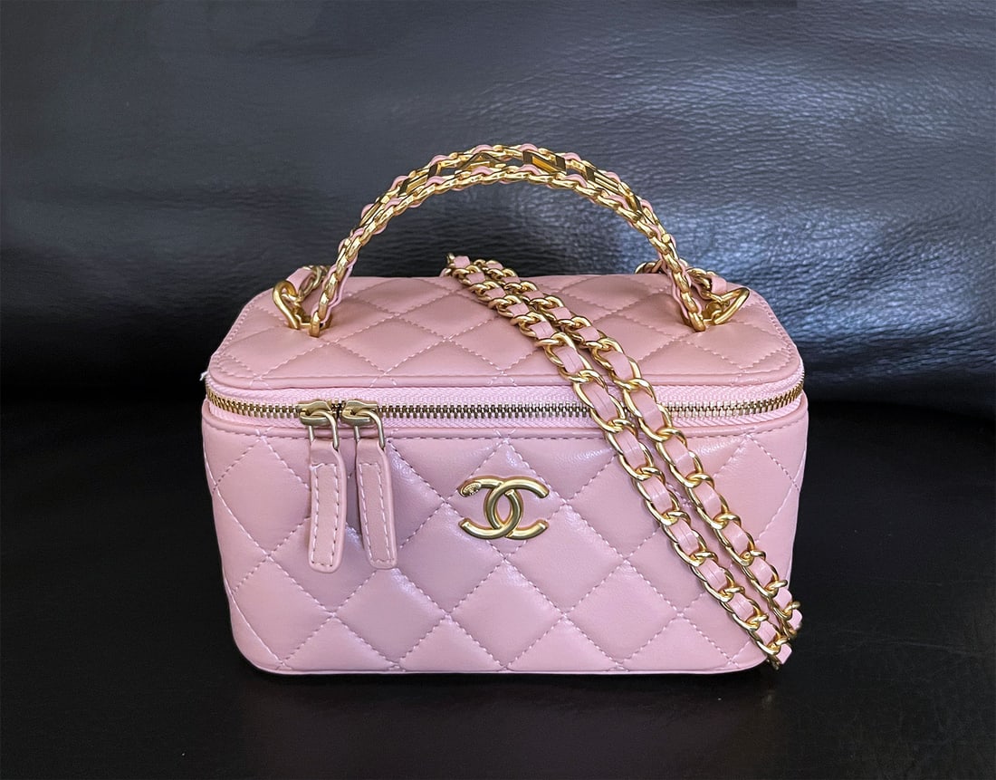 CHANEL SMALL CHARMING HANDLE VANITY CASE - 5