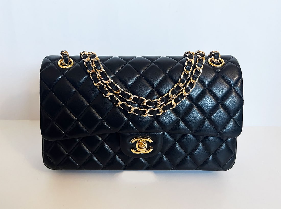 CHANEL CLASSIC DOUBLE FLAP MEDIUM - 2