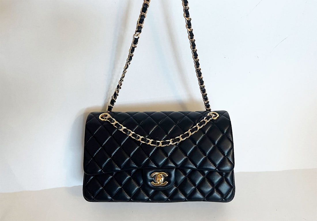 CHANEL CLASSIC DOUBLE FLAP MEDIUM - 8