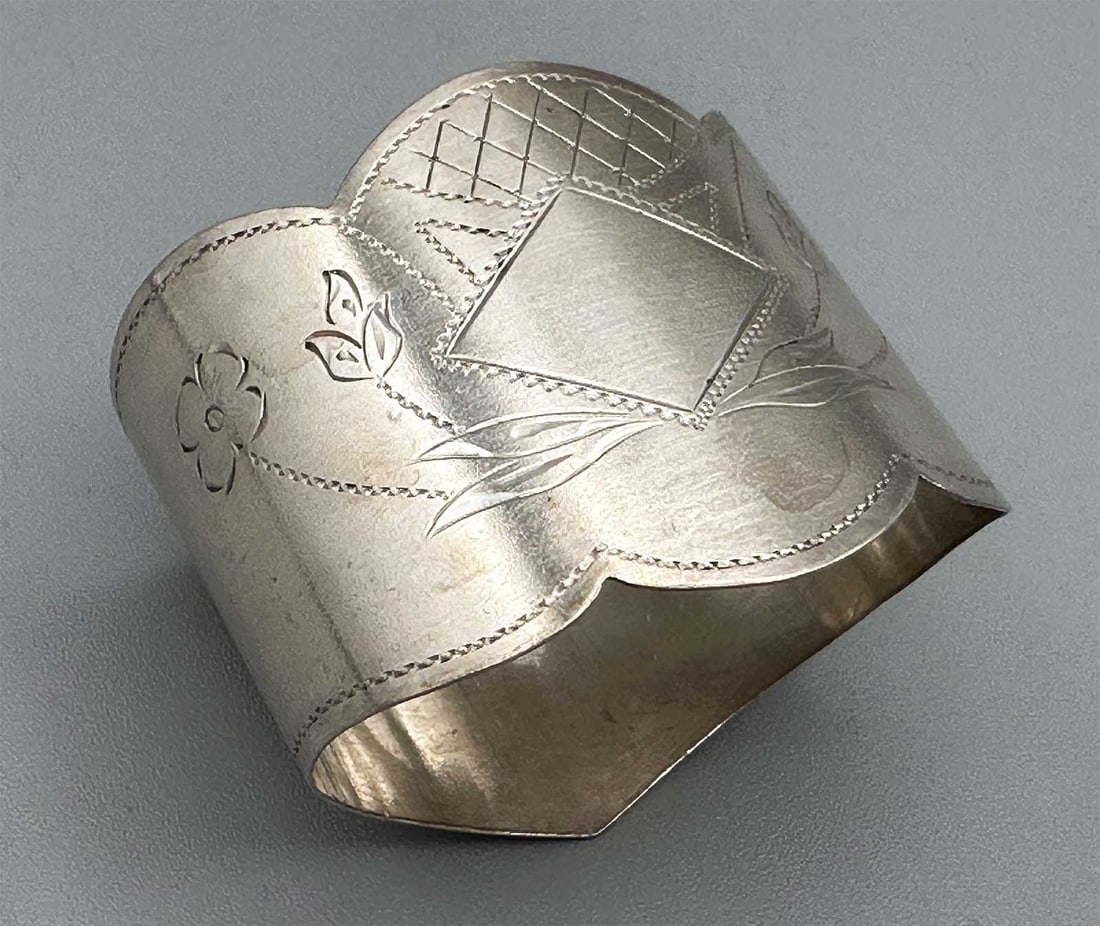 RUSSIAN SILVER NAPKIN RING, MARKED - 6