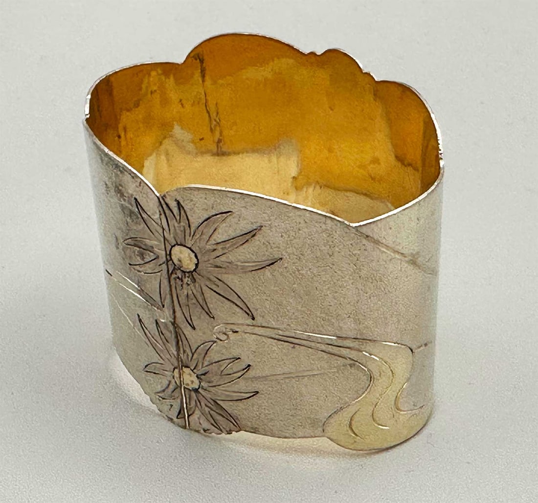 RUSSIAN SILVER NAPKIN RING, MARKED: LifeTime Warranty! Price Reduced — Limited-Time Offer! RUSSIAN SILVER NAPKIN RING, MARKED For your viewing pleasure, here is a rare Russian silver napkin ring. HALLMARKS: '84' for silver standard. P