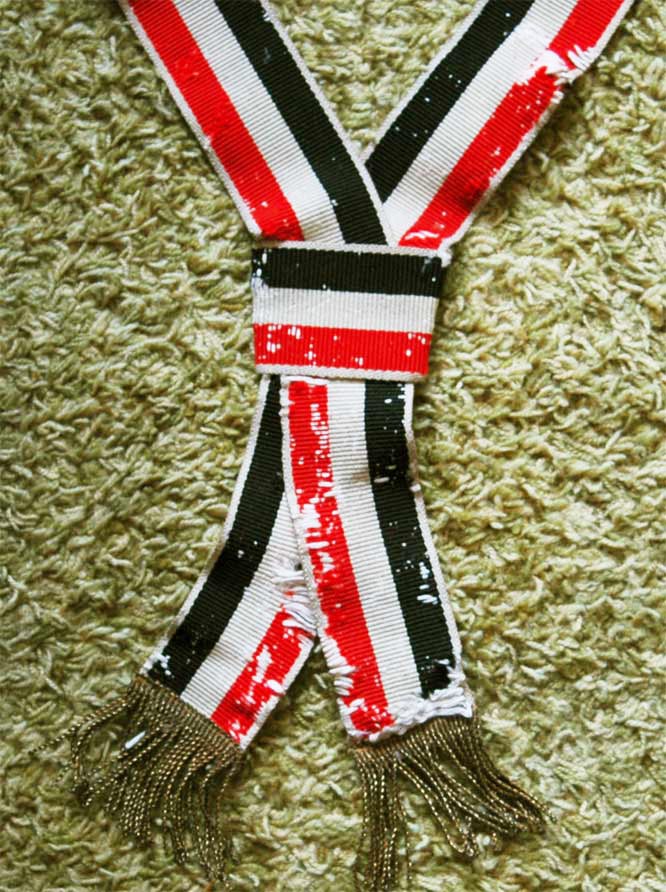 GERMAN WWII REGIMENTAL FLAG STREAMER: Display Piece! Price Reduced — Limited-Time Offer! RARE GERMAN WWII REGIMENTAL FLAG STREAMER This item is in pretty good shape; the color is crisp, and the writing is clear; all the stitching is cor