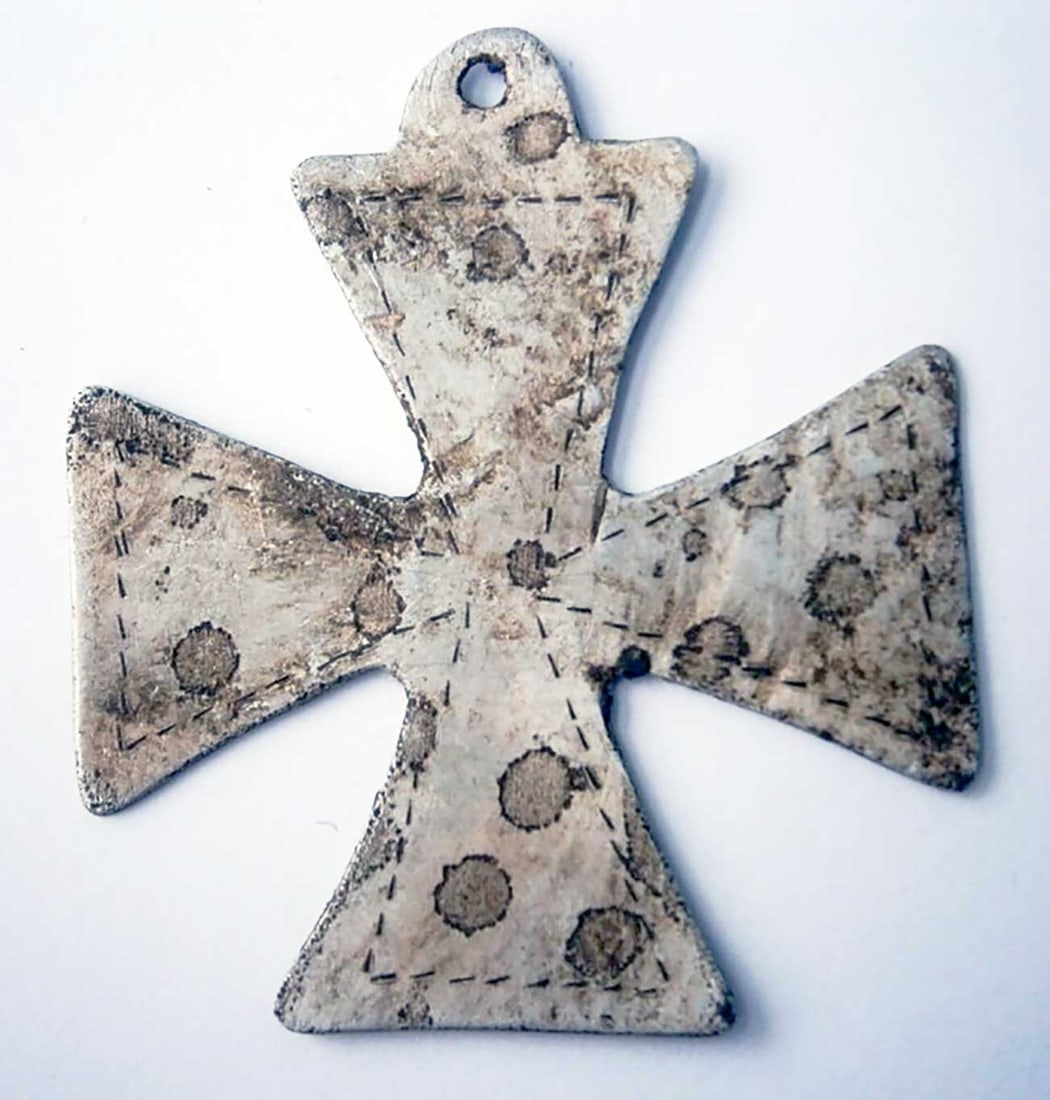 GERMAN WWII IRON CROSS, TRENCH ART: Display Piece! Price Reduced — Limited-Time Offer! GERMAN WWII NAZI IRON CROSS - TRENCH ART German WWII Nazi Iron Cross - a piece of trench art with a rich history. This item originates from an auth