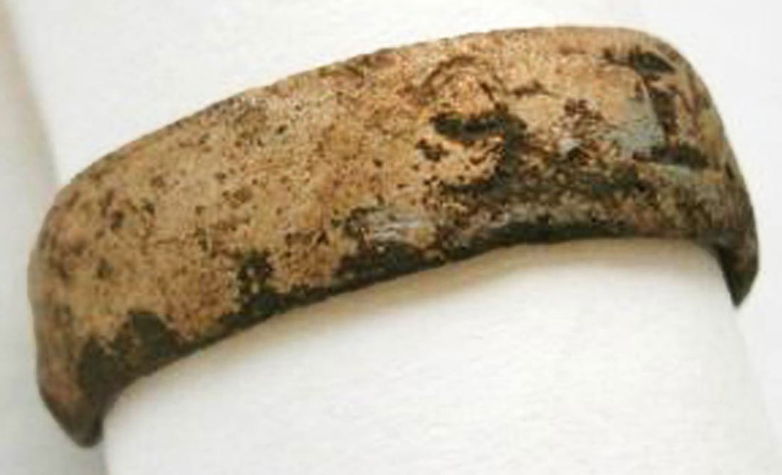 GERMAN WWII RING DATED 9.1.1942 - 12