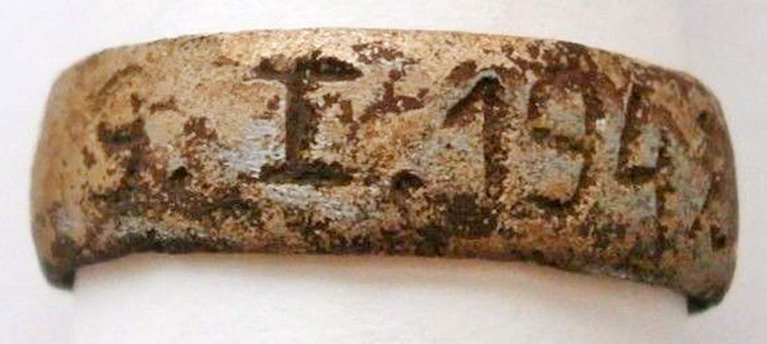 GERMAN WWII RING DATED 9.1.1942 - 7