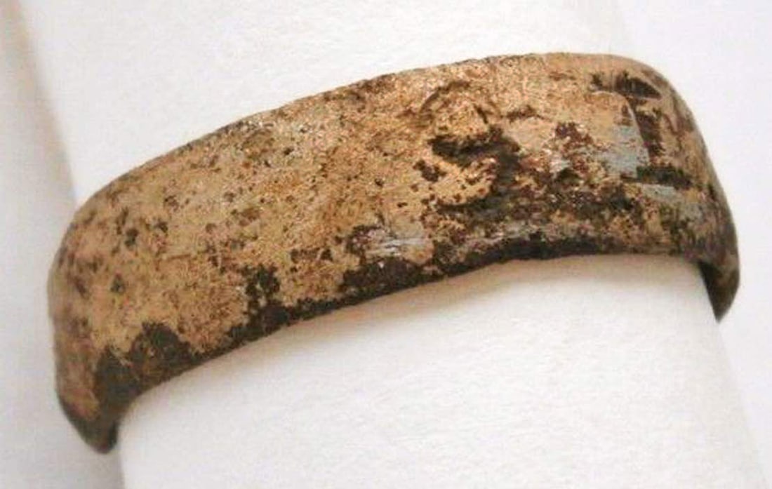 GERMAN WWII RING DATED 9.1.1942 - 9