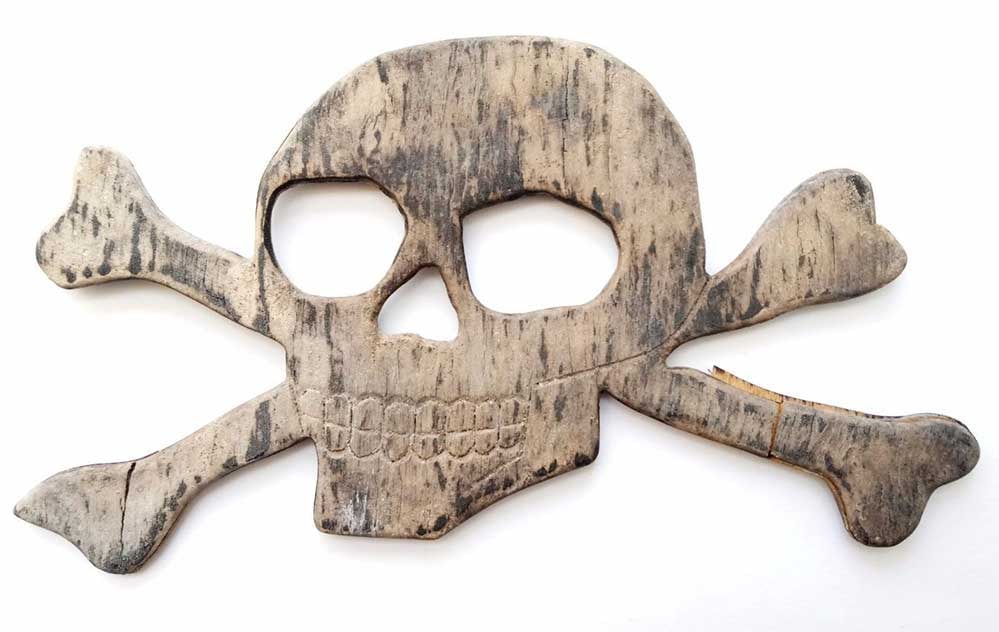 GERMAN WWII SKULL & BONES fr. WOOD, 1941-1945: Great Display Piece! Price Reduced — Limited-Time Offer! GERMAN WWII LARGE SKULL and BONES from WOOD - TRENCH ART German WWII large skull and bones, trench art from 1941-1945, made of plywood. This