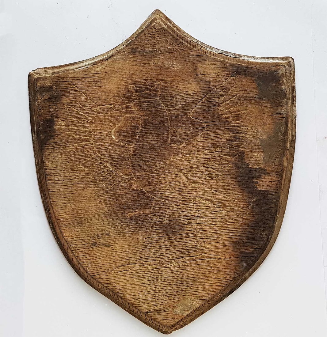 UKRAINIAN SHIELD w. GALICIAN COAT of ARMS, 1920x: Display Piece! Price Reduced — Limited-Time Offer! RARE OLD UKRAINIAN SHIELD with GALICIAN COAT of ARMS, 1920x For your consideration is a rare old Ukrainian shield featuring the Galician coat of ar