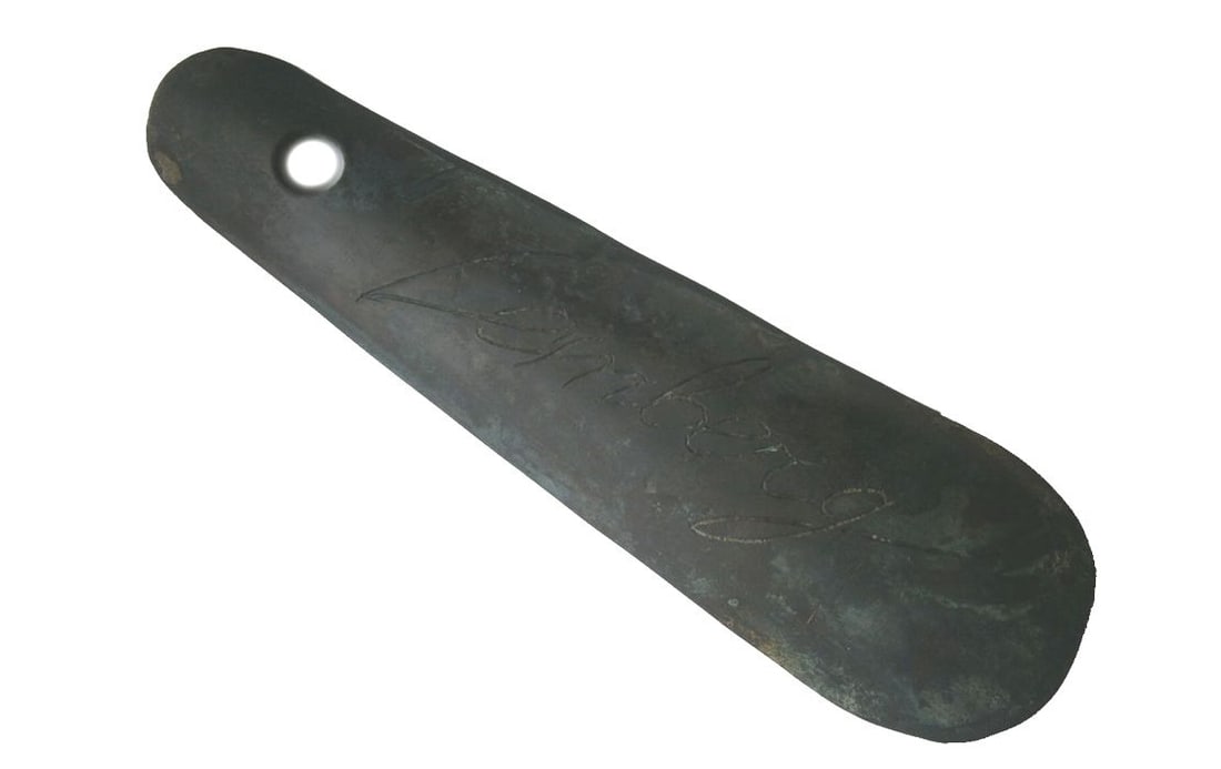 POLISH-UKRAINIAN WWII SHOEHORN, LEMBERG 1943: Great Display Piece! Price Reduced — Limited-Time Offer! POLISH-UKRAINIAN WWII SHOEHORN, LEMBERG, 1943 Polish-Ukrainian WWII shoehorn from Lemberg, 1943. The shoehorn bears the inscription 'LEMBERG'
