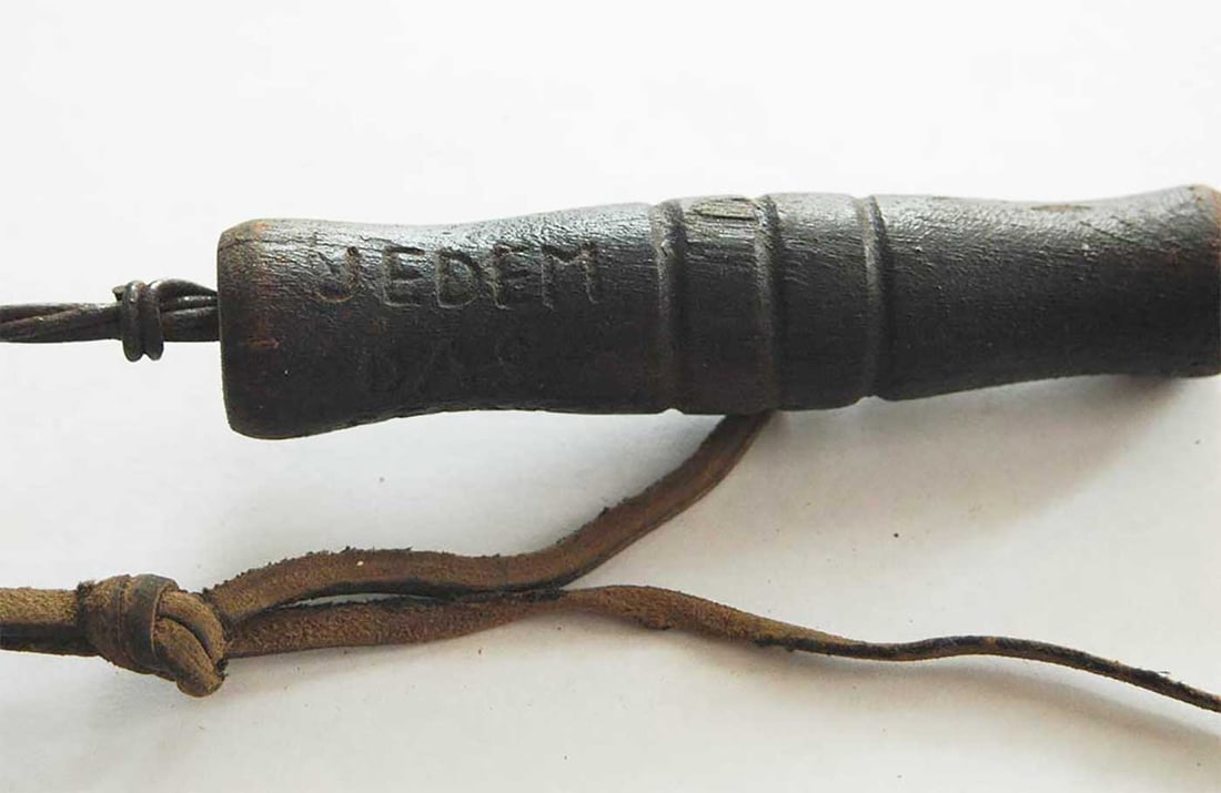 CONCENTRATION CAMP - GERMAN WWII WHIP, 'RUG BEATER' (1 of 19)
