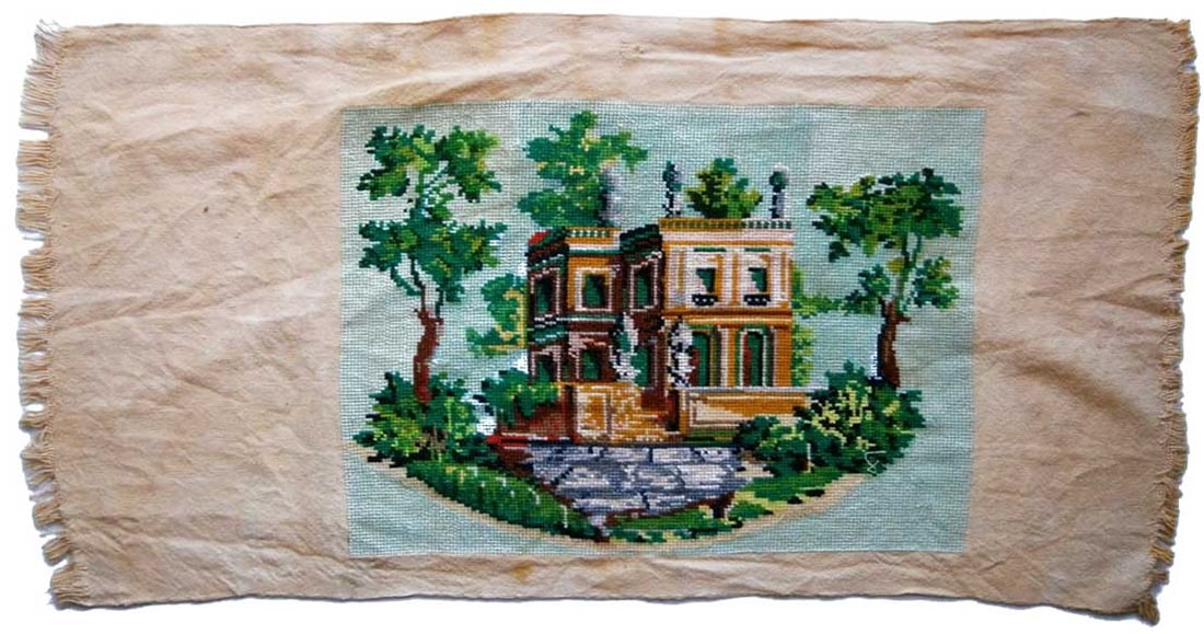 JEWISH EMBROIDERY SYNAGOGUE, PICTURE: Great Display Item! Price Reduced — Limited-Time Offer! LARGE JEWISH WWII HANDMADE EMBROIDERY SYNAGOGUE, PICTURE, 1941 Jewish WWII handmade embroidery featuring a synagogue picture from Lemberg, Lvi