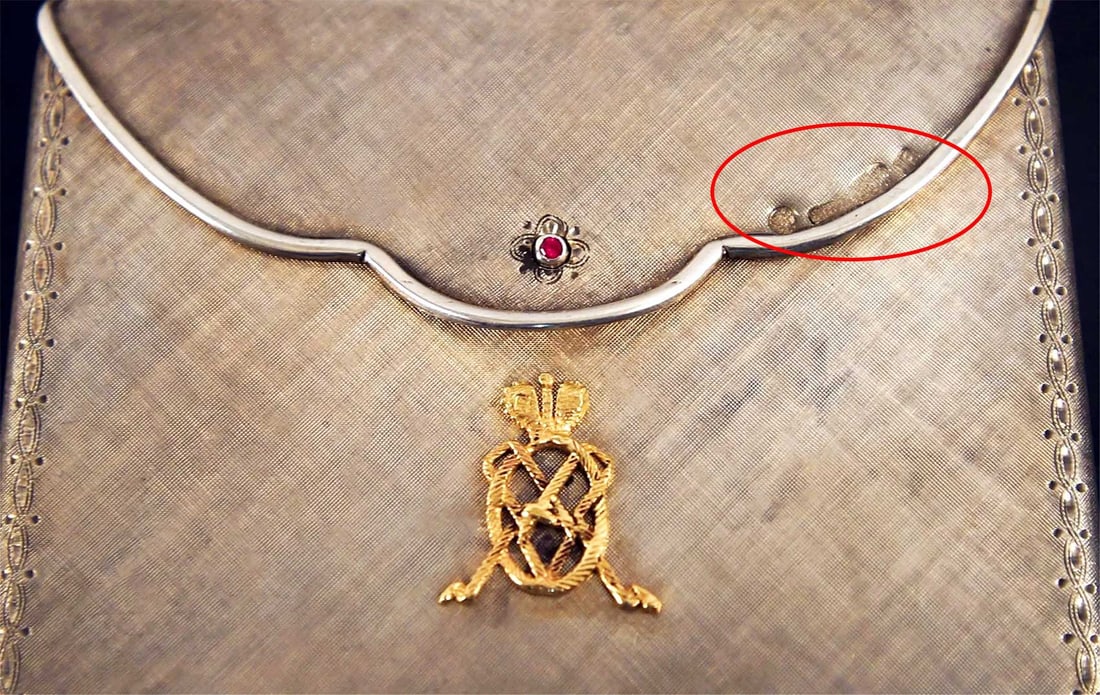 FABERGE - GOLD, SILVER & RUBY RUSSIAN COMPACT - 3