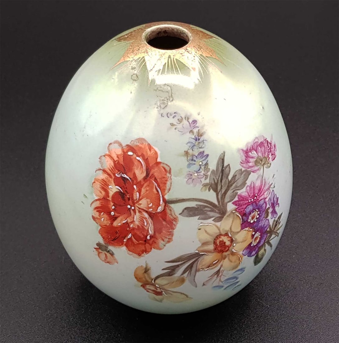 LARGE RUSSIAN PORCELAIN EASTER EGG: Prestigious Gift! Price Reduced — Limited-Time Offer! LARGE RUSSIAN PORCELAIN EASTER EGG with FLOWERS Large Russian porcelain Easter egg with flowers, created at the Russian Imperial Porcelain Facto