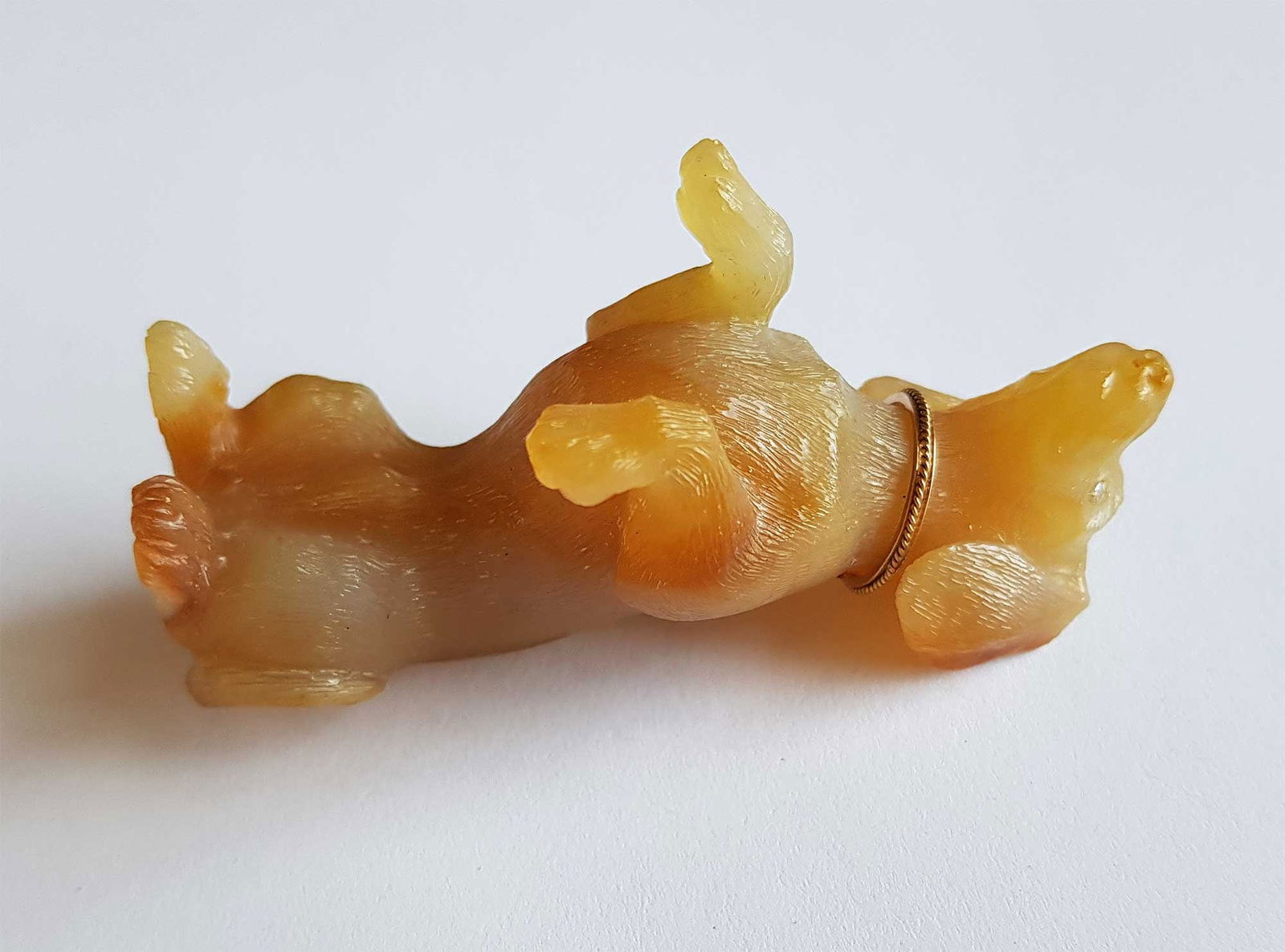 RUSSIAN AGATE DOG FIGURINE w. DIAMONDS - 12