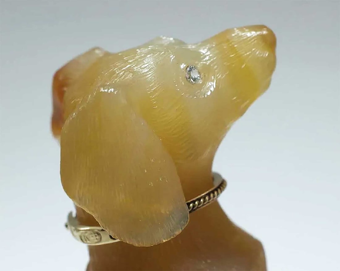 RUSSIAN AGATE DOG FIGURINE w. DIAMONDS - 13