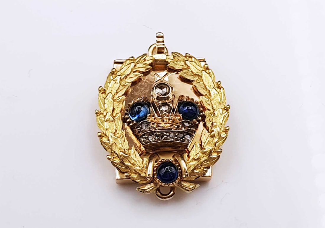 GOLD PENDANT with DIAMONDS and SAPPHIRES (1 of 13)