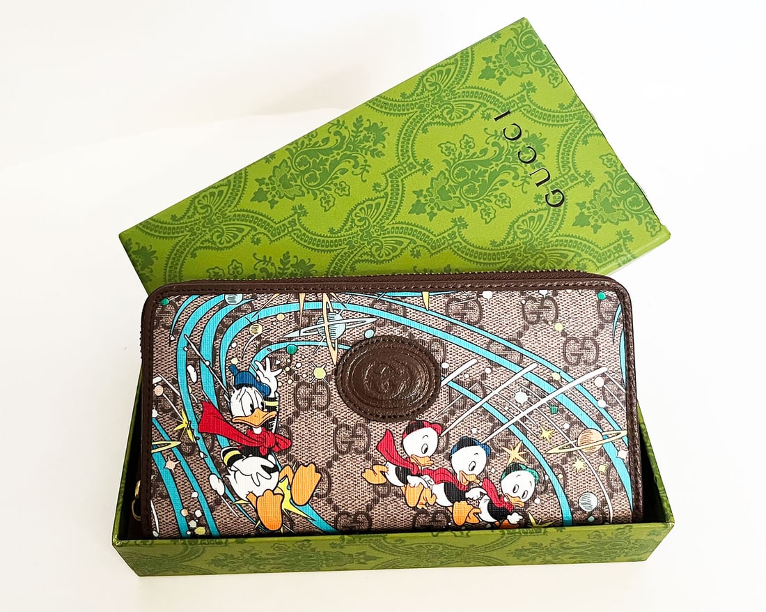 GUCCI LIMITED EDITION DISNEY CONTINENTAL WALLET (1 of 14)