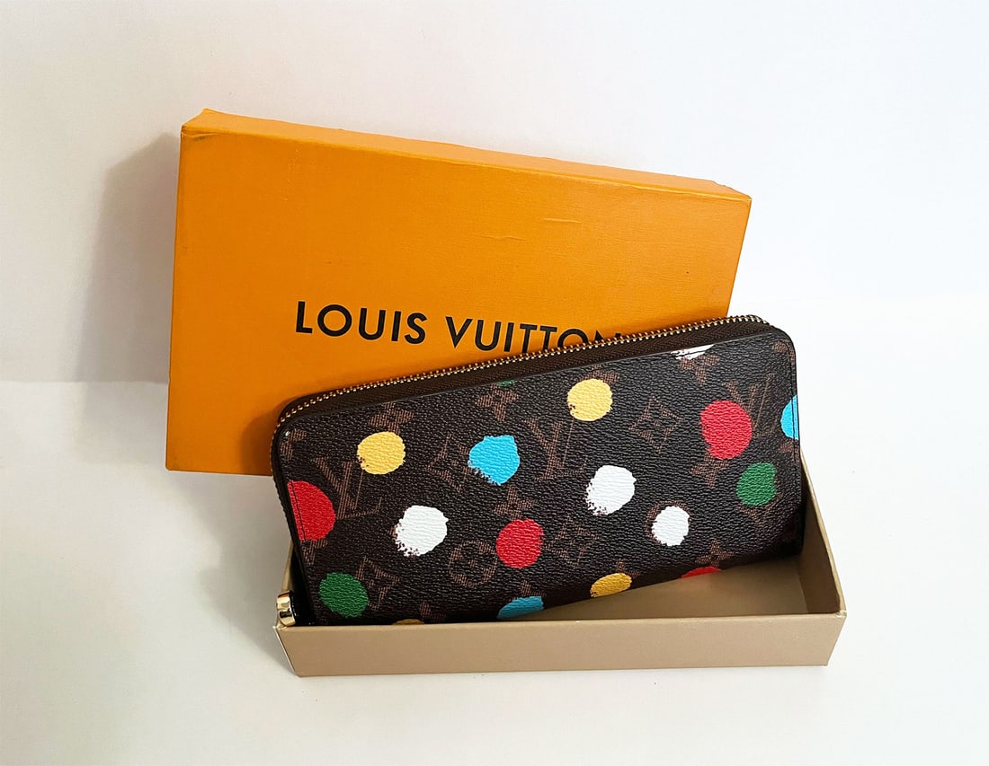 LOUIS VUITTON YAYOI KUSAMA ZIPPY WALLET (1 of 12)