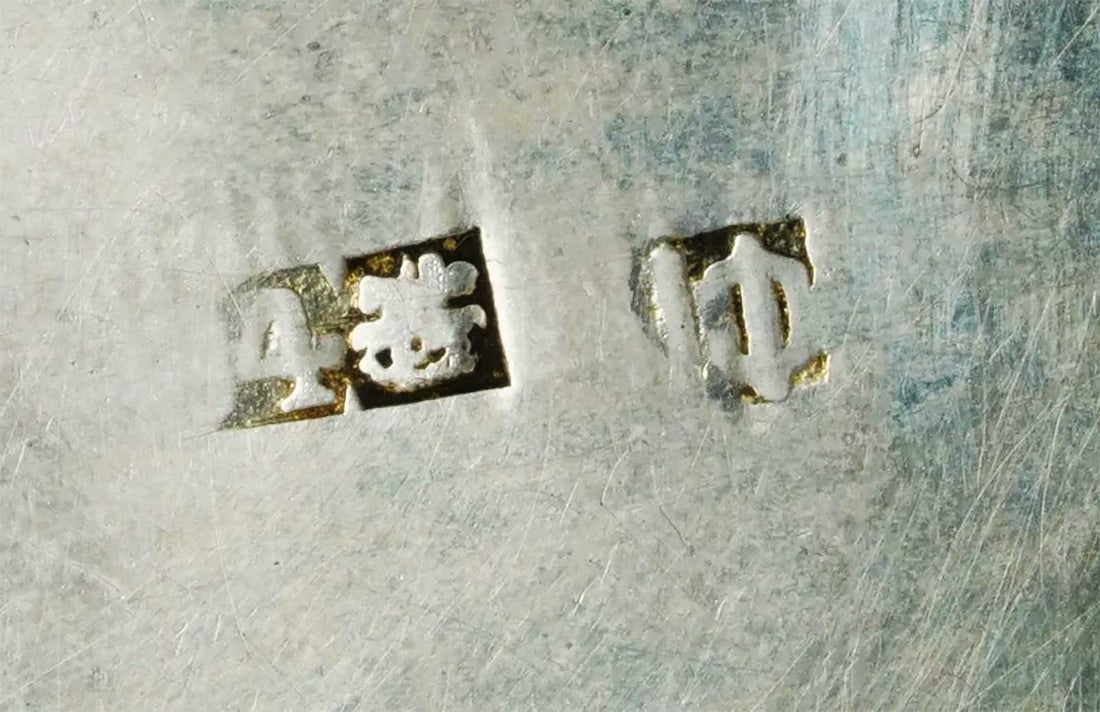 RUSSIAN SILVER SNUFF BOX, 1889 - 7