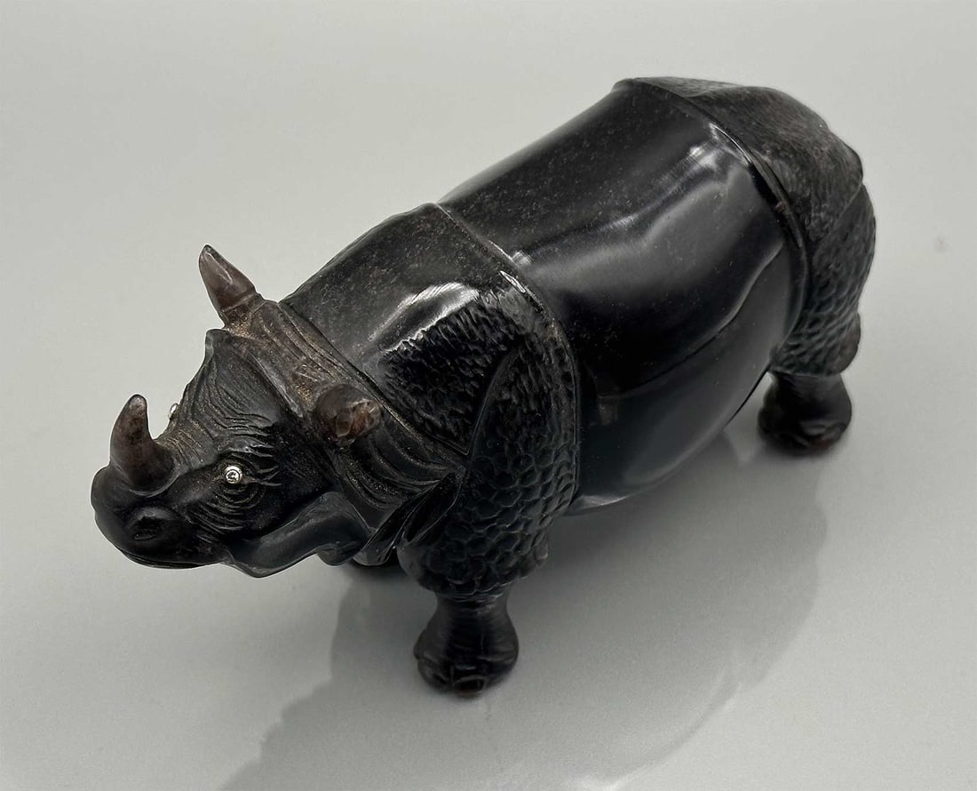 SMOKY QUARTZ RHINOCEROS FIGURINE WITH DIAMOND-SET EYES ATTRIBUTED TO FABERGE (1 of 16)