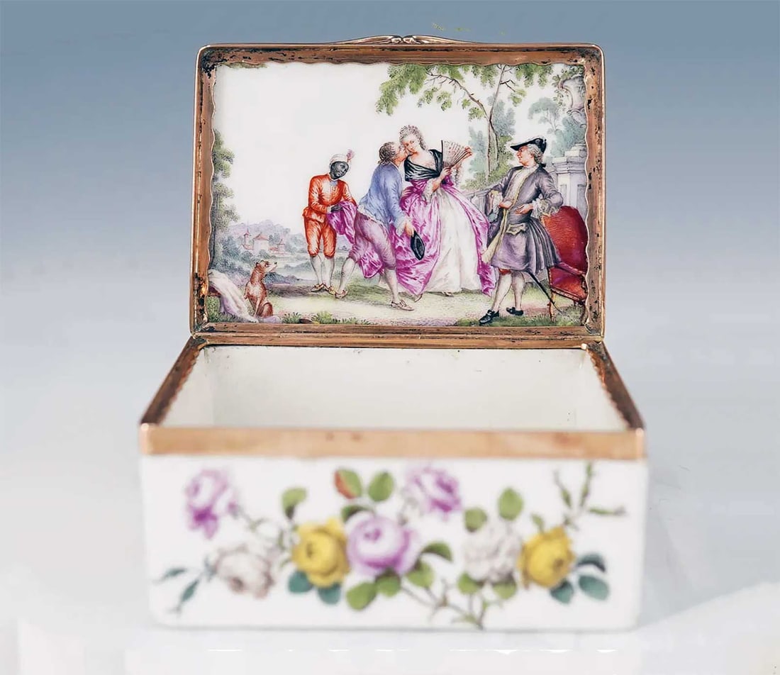 MEISSEN - GOLD-MOUNTED PORCELAIN SNUFF BOX FROM CHRISTIE'S CIRCA 1765 WITH FIGURAL MINIATURE: No Reserve! Limited-Time Price Reduction! MEISSEN GOLD-MOUNTED PORCELAIN SNUFF BOX FROM CHRISTIE'S CIRCA 1765 WITH FIGURAL MINIATURE Presented is an exceptional Meissen gold-mounted rectangular porcel