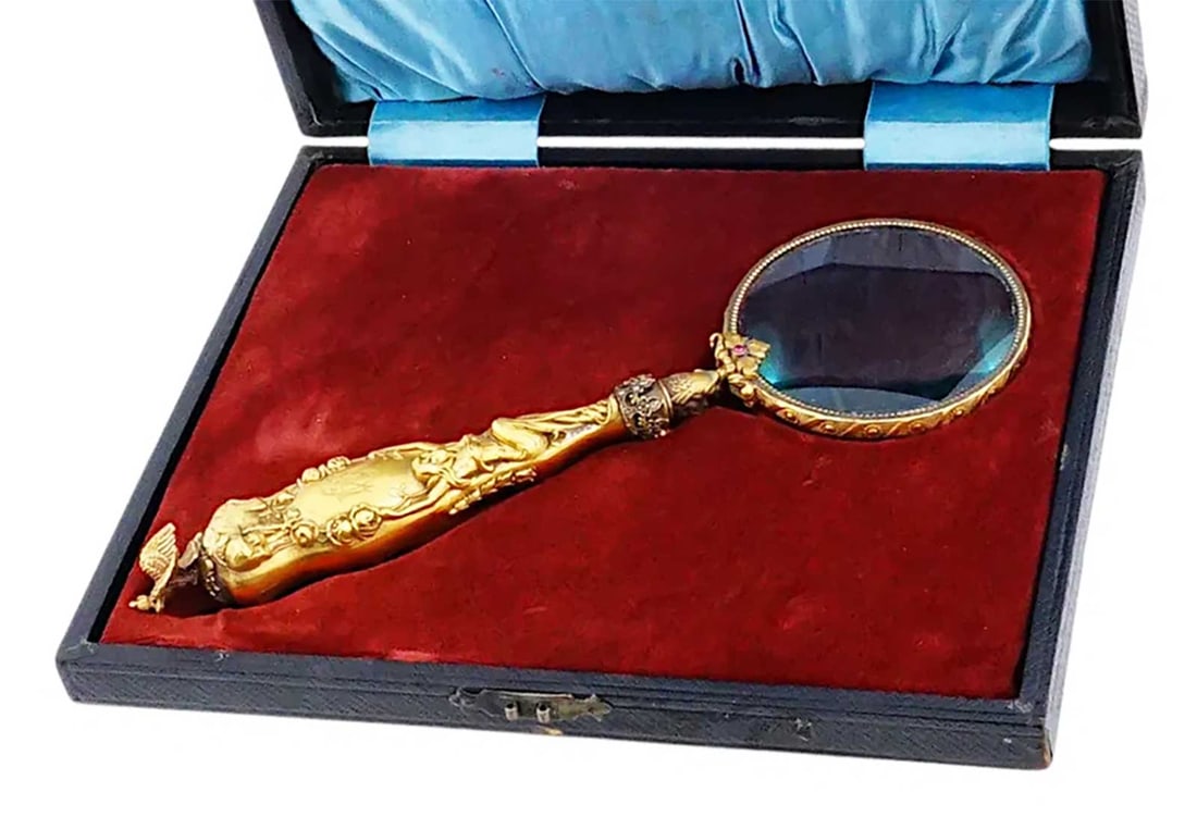 FABERGE - RUSSIAN SILVER GILT MAGNIFYING GLASS WITH DIAMONDS AND IMPERIAL EAGLE: No Reserve! Limited-Time Price Reduction! FABERGE - RUSSIAN SILVER GILT MAGNIFYING GLASS WITH DIAMONDS AND IMPERIAL EAGLE Presented is an exceptional antique Russian gilt silver magnifying glass by Fa