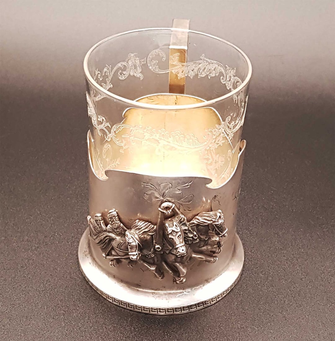 RUSSIAN SILVER TEA GLASS HOLDER WITH TROIKA AND ENGRAVED GLASS 1908 (1 of 20)
