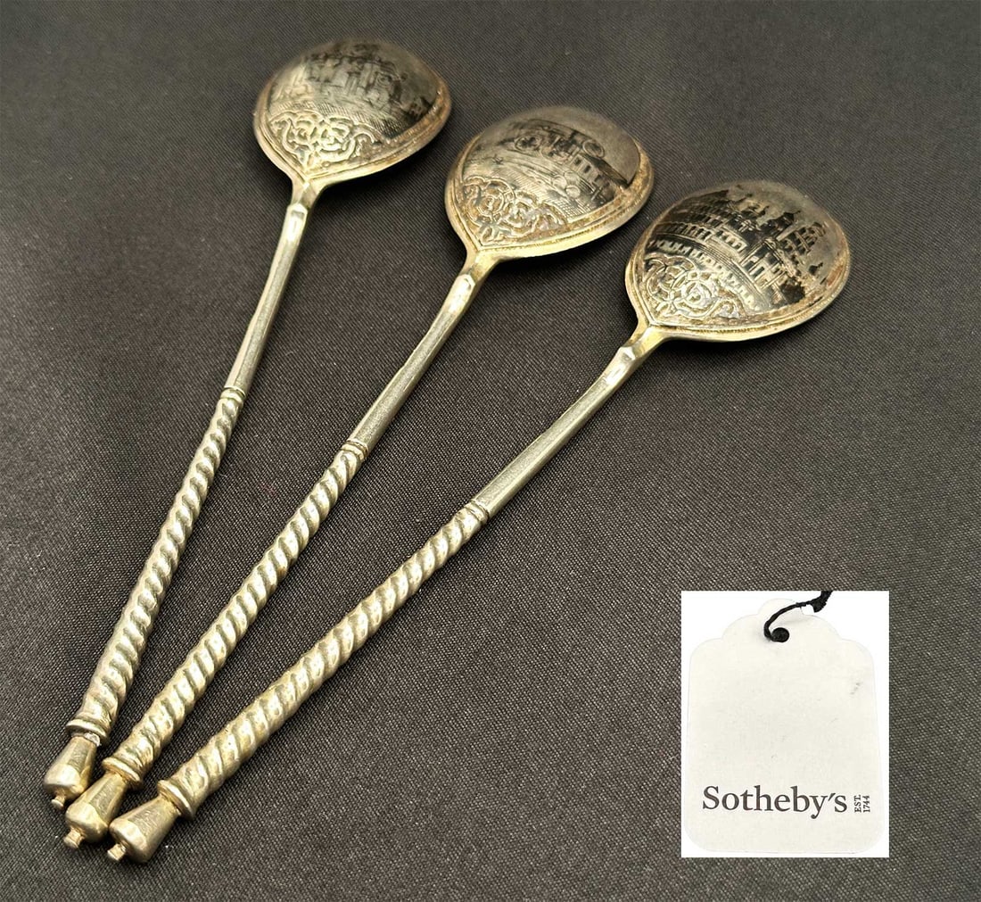RARE RUSSIAN 84 SILVER GILT & NIELLO THREE SPOONS WITH MOSCOW KREMLIN VIEWS, 1882 (1 of 19)