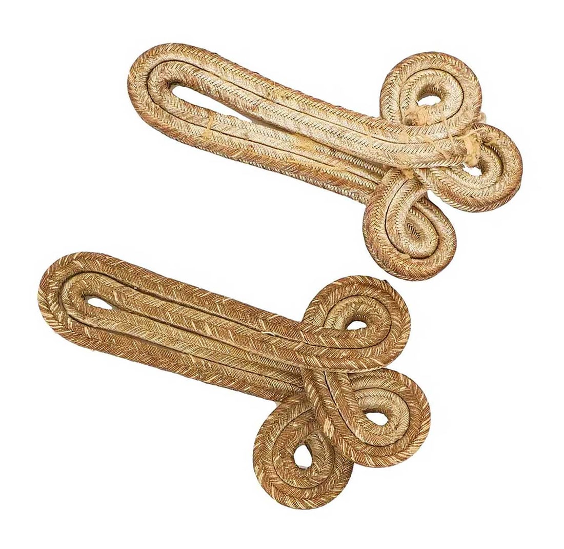 RARE RUSSIAN IMPERIAL MILITARY SHOULDER BOARDS WITH GOLD BULLION EMBROIDERY: No Reserve! Limited-Time Price Reduction! RARE RUSSIAN IMPERIAL MILITARY SHOULDER BOARDS WITH GOLD BULLION EMBROIDERY Presented is an exceptionally rare and historically significant pair of Russian Im