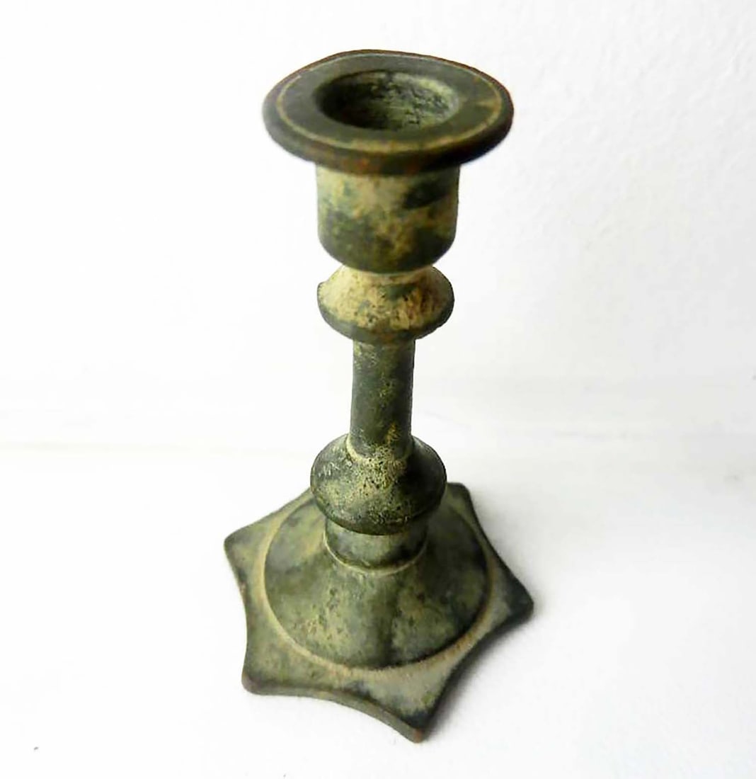 JEWISH WWII STAR OF DAVID CANDLESTICK FROM LITZMANNSTADT POLAND 1939-1945: No Reserve! Limited-Time Price Reduction! JEWISH WWII STAR OF DAVID CANDLESTICK FROM LITZMANNSTADT POLAND 1939-1945 Presented is a rare Jewish WWII-era candlestick featuring the Star of David, origina
