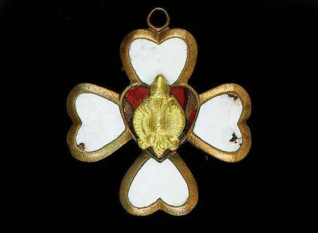 RARE RUSSIAN IMPERIAL ORDER COMPASSIONATE HEART GOLD GILT ENAMEL AWARD 1933 (1 of 9)