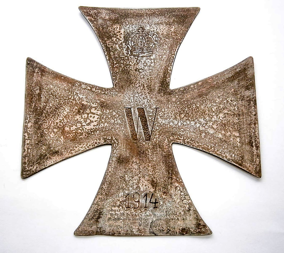 RARE LARGE GERMAN WWI IRON CROSS 1914 TRENCH ART HISTORICAL COLLECTIBLE: No Reserve! Limited-Time Price Reduction! RARE LARGE GERMAN WWI IRON CROSS 1914 TRENCH ART HISTORICAL COLLECTIBLE Presented is a rare large German WWI Iron Cross dating to 1914 and classified as a tre